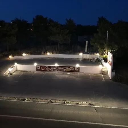 Antiqua Vendégház 4*