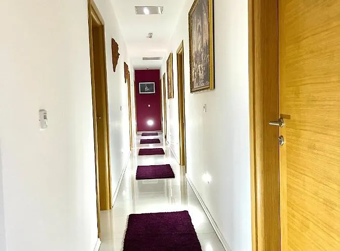 Antiqua 4*
