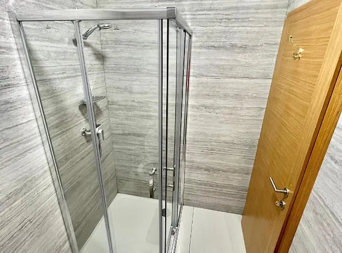 Antiqua 4*