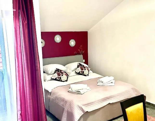 Antiqua Vendégház 4*