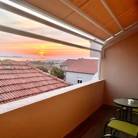 Antiqua בית הארחה 4*